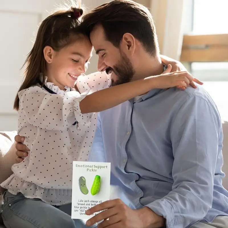 Positive Pocket Hug Card 3X Pickle Positive Hug Token Card อารมณ์สนับสนุน Hug Token Little เรซิ่น Pocket Hug Card สําหรับผู้สําเร็จการศึกษา