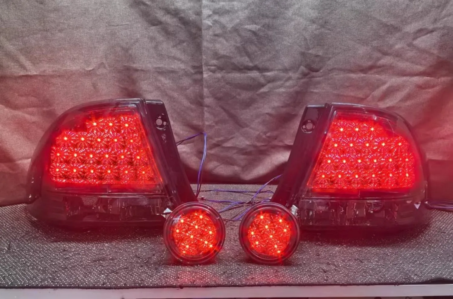 

Car Smoked black Tail Light Rear Brake Light Taillamp for Lexus IS200 1998–2005 driving Reverse Lamp Warning Turn Signal