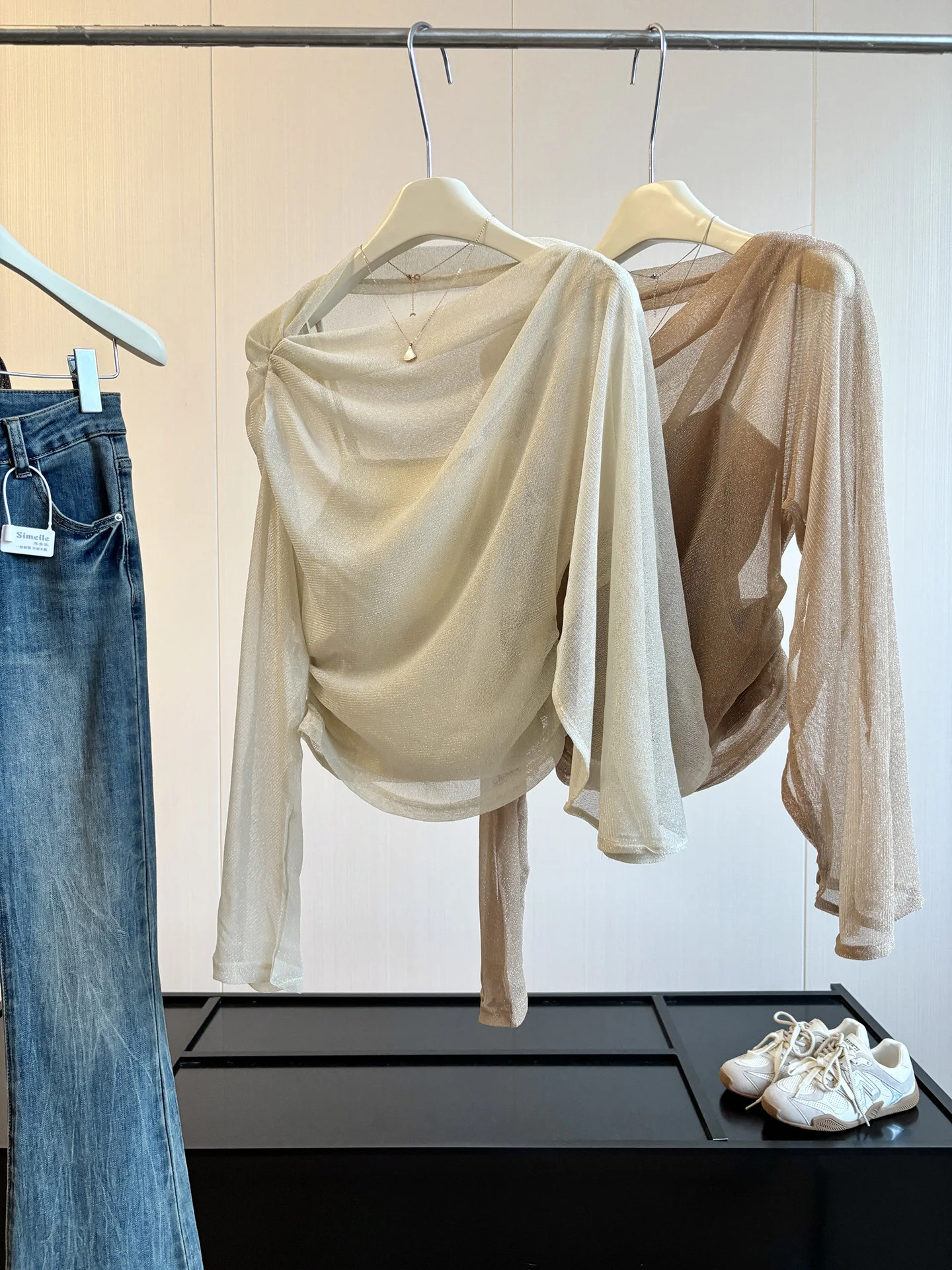Early Autumn 2026 Design Sensation Small Audience Shirt Fairy Atmosphere Thin Veil Cover up Classy Fake Two-Piece Top