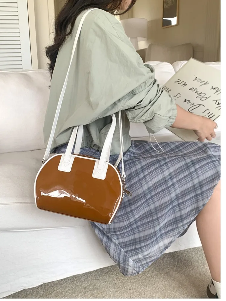 Bolsas femininas brilhantes de couro PU, bolsas de ombro coreanas de viagem, cores contrastantes, bolsa tiracolo versátil, moda luxuosa, nova, 2022