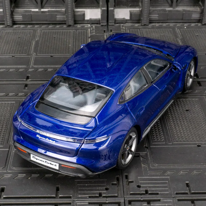 Bburago 1:24 Porsche Taycan Turbo S سبيكة نموذج سيارة خارقة لتزيين السيارة، الأبواب وغطاء المحرك، يمكن فتح صندوق السيارة