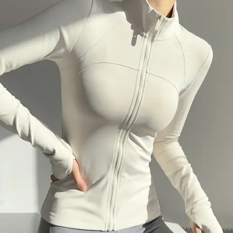 여성 지퍼 피트니스 의류 주머니가있는 긴 소매 스포츠 자켓 요가 셔츠 빠른 건조 체육관 탑 선 스크린 스포츠웨어 러닝 코트