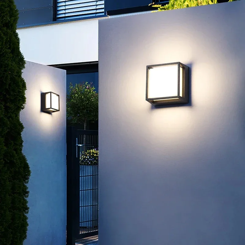Lampada da parete moderna quadrata a LED impermeabile Lampada da balcone semplice per cortile esterno per interni con diffusore in policarbonato per uso in giardino