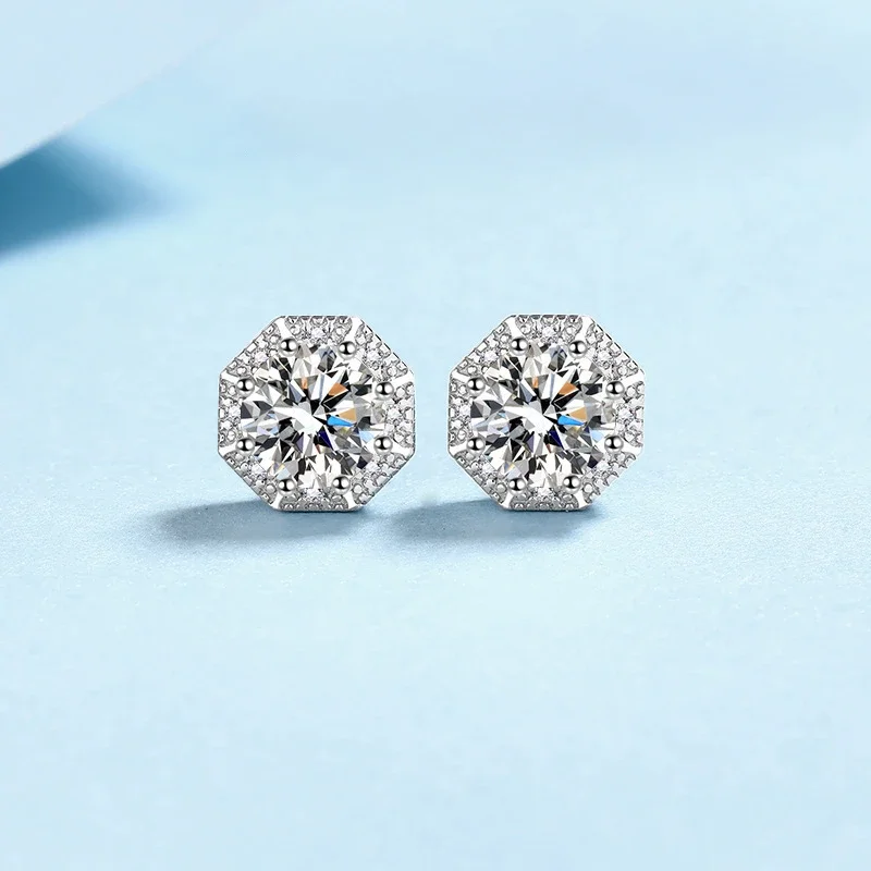 Classic PT950 Platinum Ladys Each 1CT Real Moissanite Diamond Stud Earrings for Women Sparkly Jewelry for Family Birthday Gift