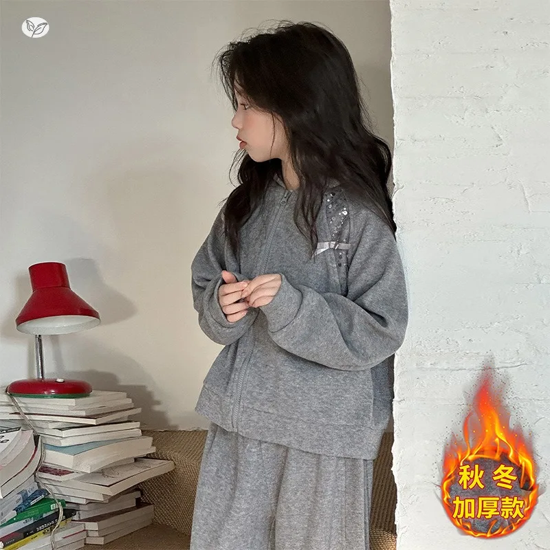 طقم هوديي كاجوال جديد لخريف وشتاء 2025 للفتيات مع مخمل مضاف وسمك سميك، سروال مريح واسع الساق #3