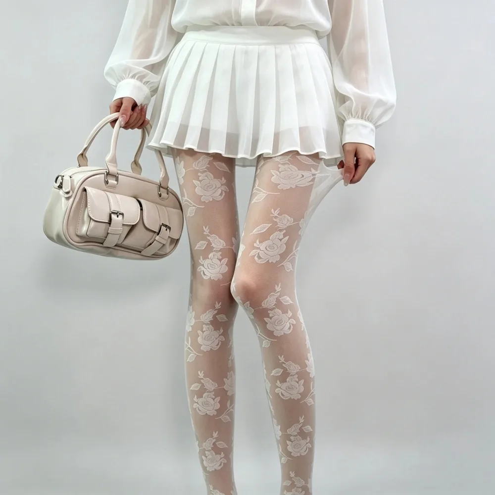 Spring Summer INS Retro Cream Pantyhose for Girl White Black Rose Jacquard Lace Sheer Anti Run Tights Pantyhose for Women