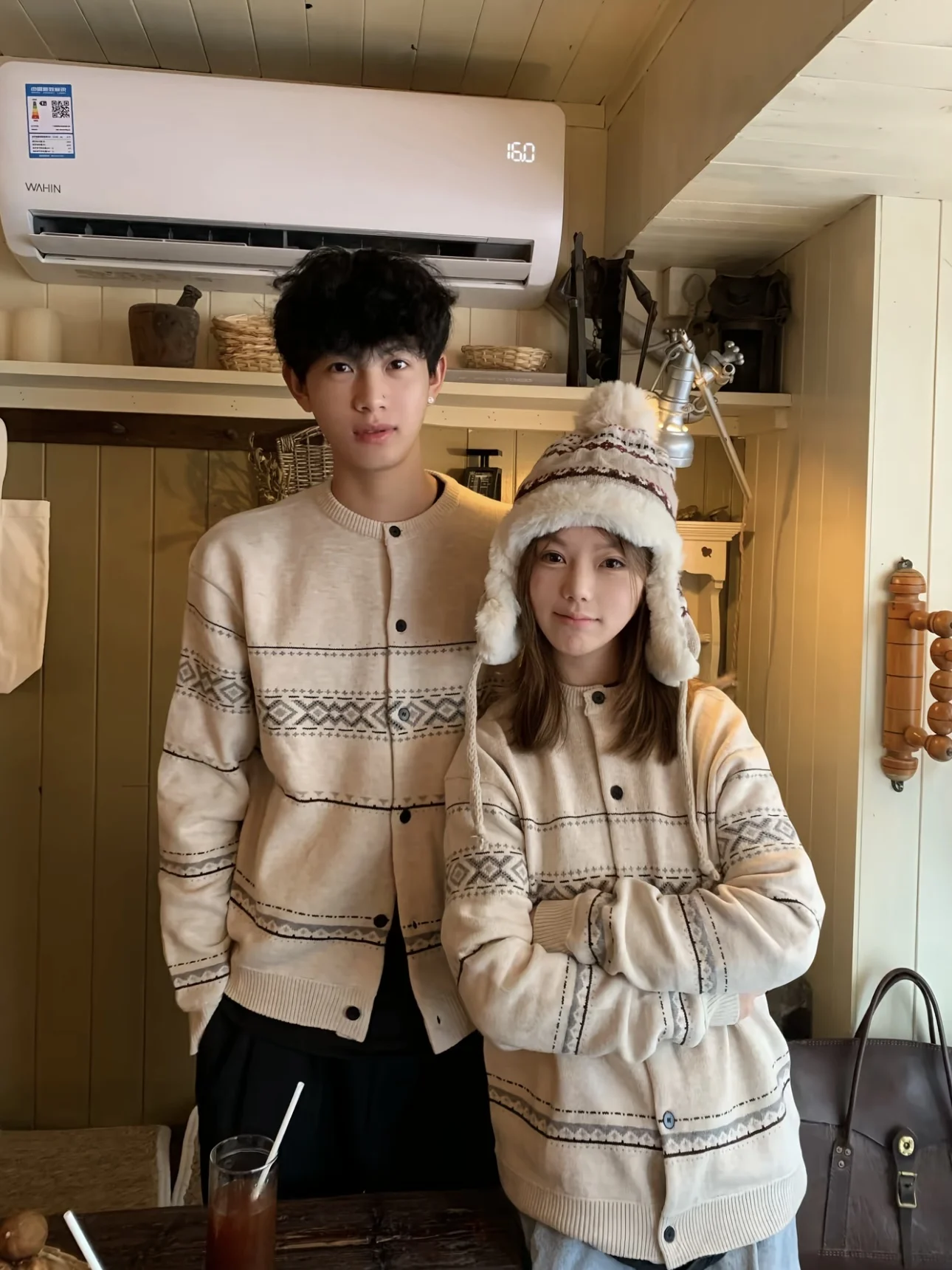 

Soft Knitted Fair Isle Pattern Cardigan ex Casual Sle Winter Warm Sweater Jaet for Men And Women Vintage American Casual