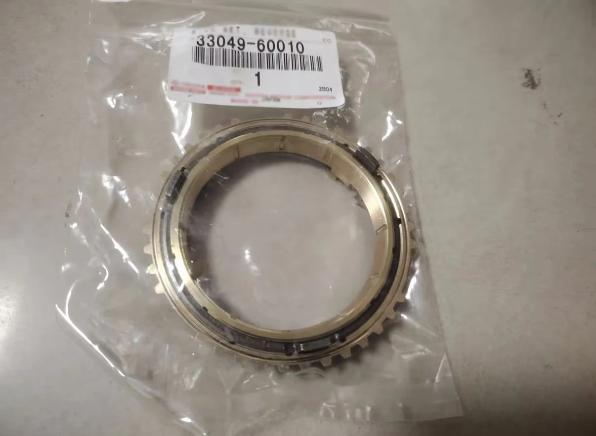 Reverse synchro ring 33049-60010 for the transmission of the Toyota Land Cruiser LC100 4500 and 4700 (genuine imported models)