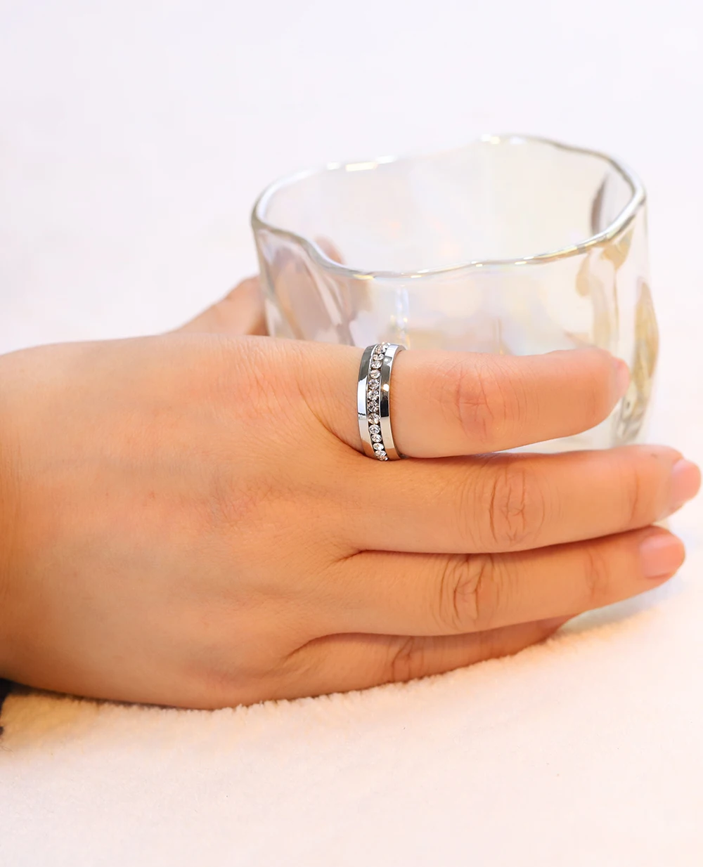 High Quality Stainless Steel One Row Crystal fashion Colorful Ring For Women Wedding Jewelry Finger Ring