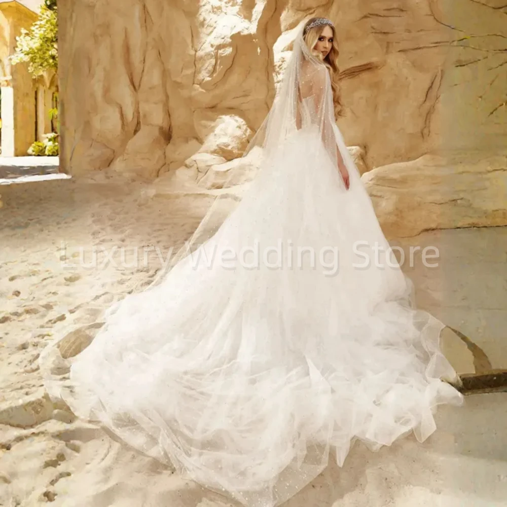 Gorgeous Wedding Dresses Sweetheart Neck Sparkling Elegant Bridal Gowns for African Arabic Beaded Lace Beach Tiered Tulle Dress