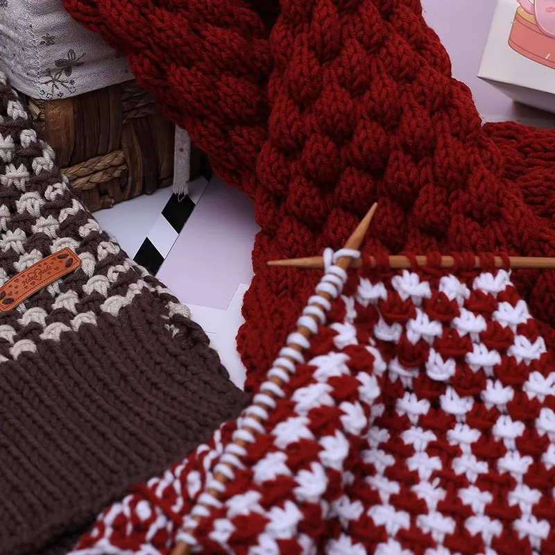 Thumbnail 2 - #86 Yarn Spools Comparison Guide