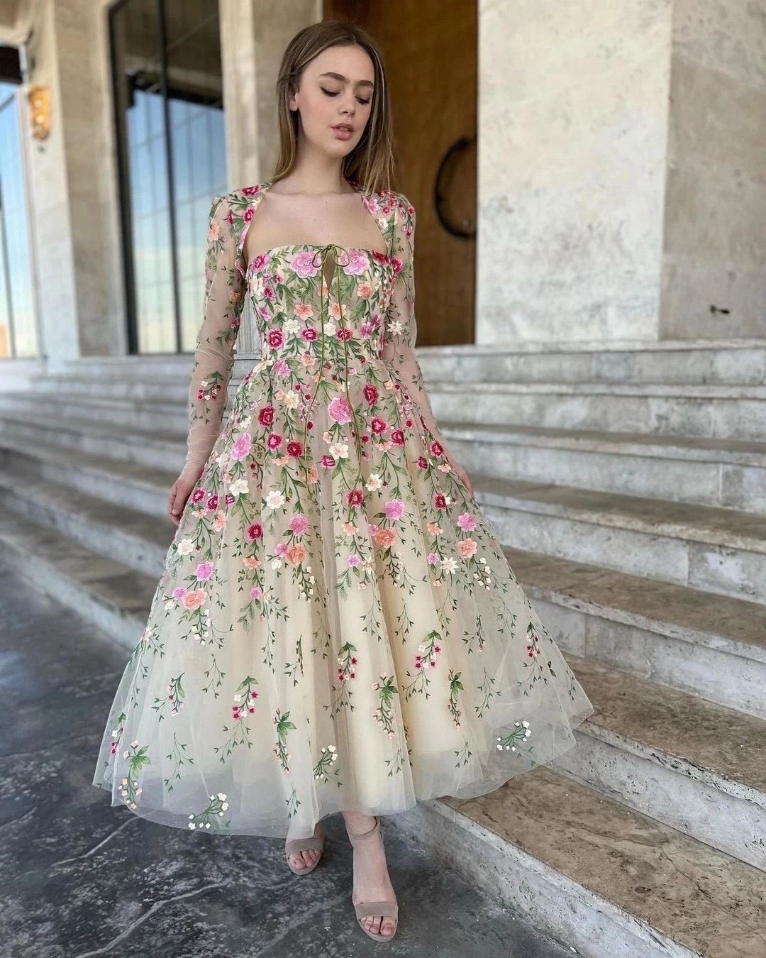 FDHAOLU Elegant Floral Tulle Prom Dresses Long Sleeves Lace Appliques Flowers A-Line Evening Gown Formal Party Dress LO2034