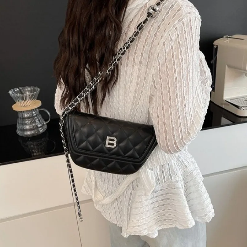 

Avant Garde Structured Women Bag Architectural Underarm Shoulder Bag For Art Exhibitions And Openings
