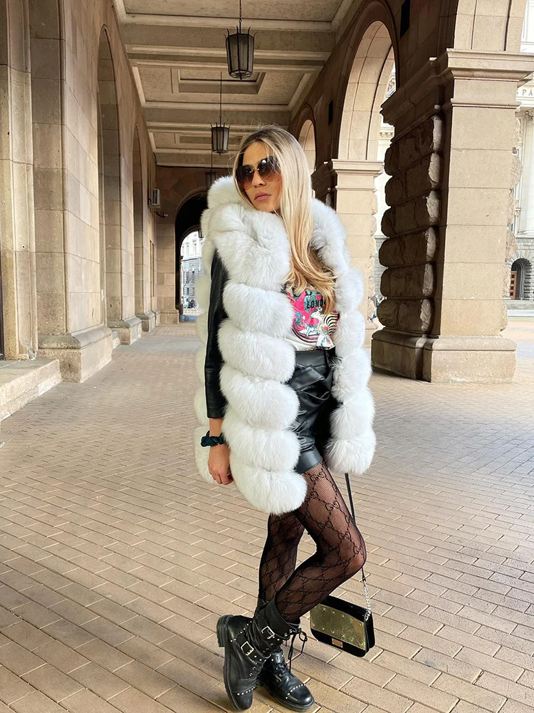 Strip Sewed Hooded Natural Fox Fur Vest Jacket Women Luxury Winter Fashion Outertwear Sleeve White Real Fur Coat Lady