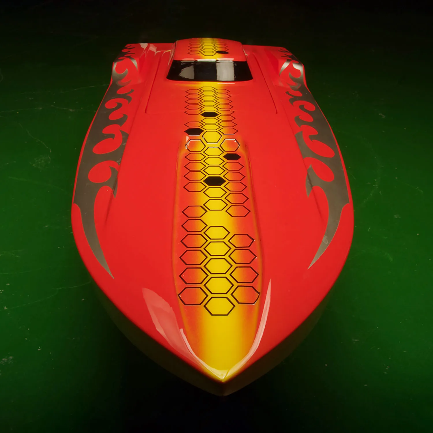 

DTRC X79 Kevlar Boat Hull for Remote Control High Speed Racing Boat RC DIY Model Ship Only for Advanced Player WITHOUT Hardware