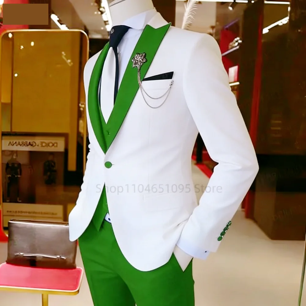 

Мужской классический костюм-тройка для свадьбы и деловых мероприятий: приталенный смокинг с жилетом для женихов и особых случаев