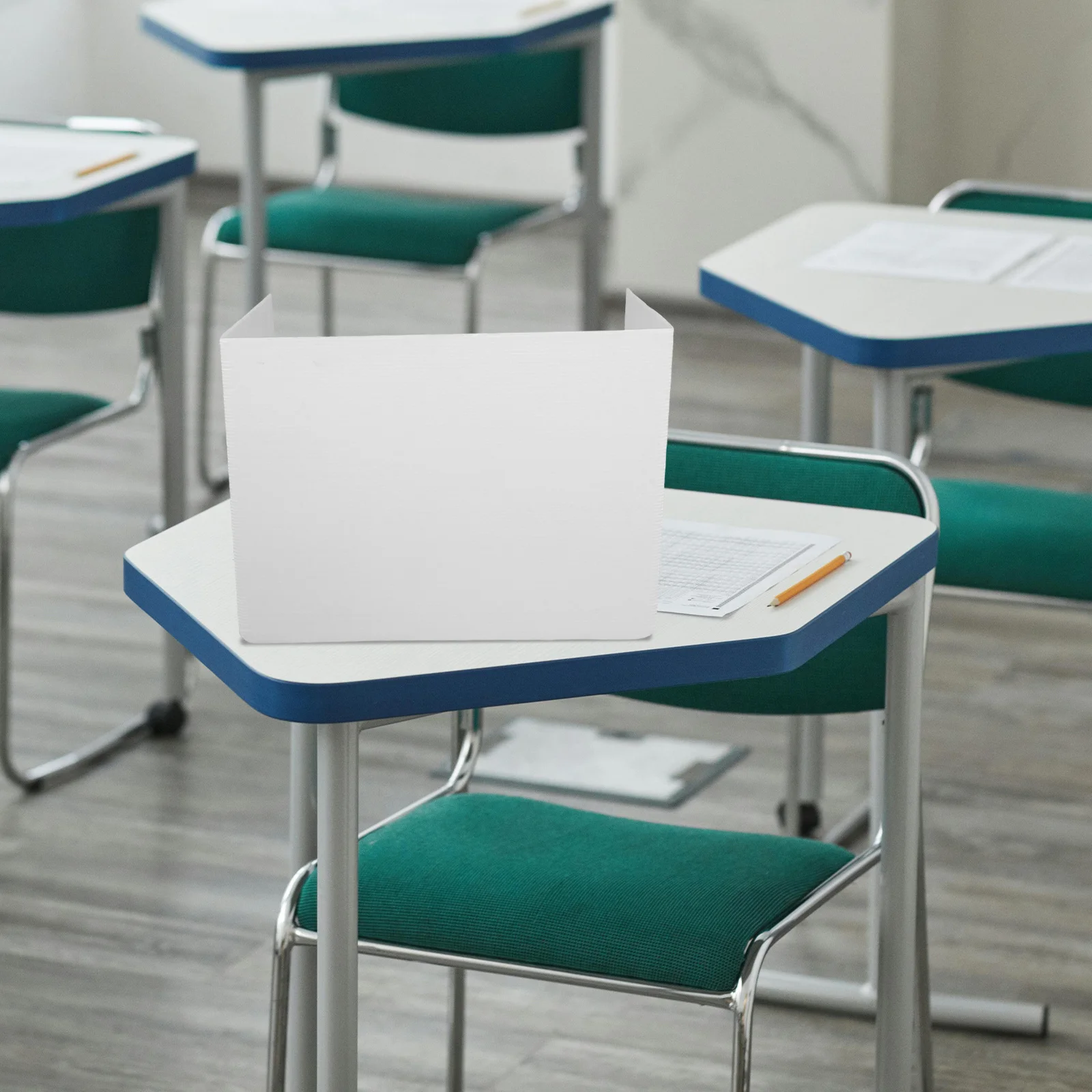 

Reusable White Plastic Desk Dividers Study Carrel Divider Classroom Privacy Shield Folder Boards Student Desk Partitions