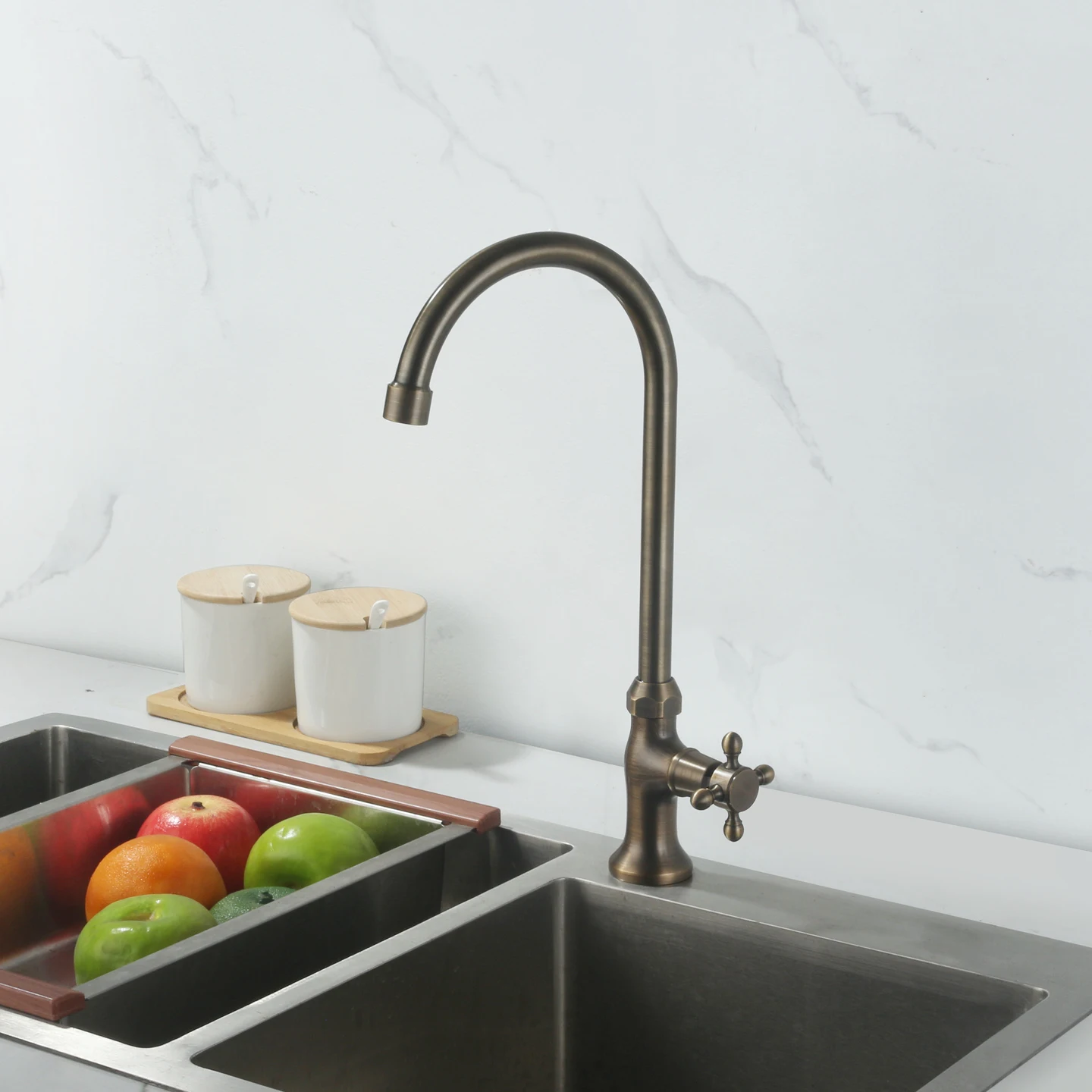 One Handle Kitchen Sink Faucet Deck Mounted Single Cold Vessel Sink Faucets 1 Hole Rotatable Kitchen Faucet Antique