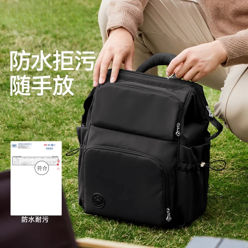 Large capacity new fashion travel light backpack