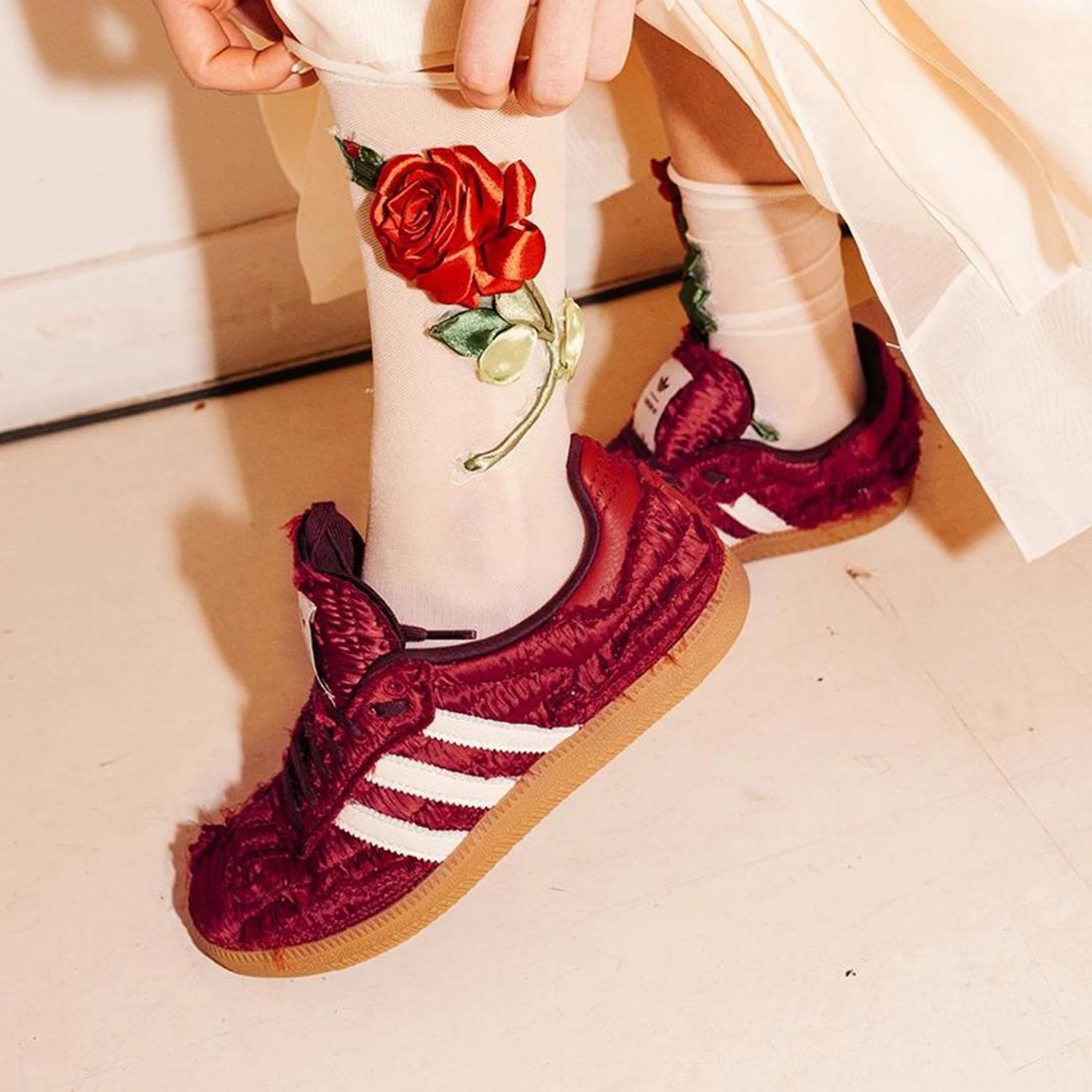 

Adidas Genuine Three Stripes унисекс модные атласные классические повседневные кроссовки JP9281