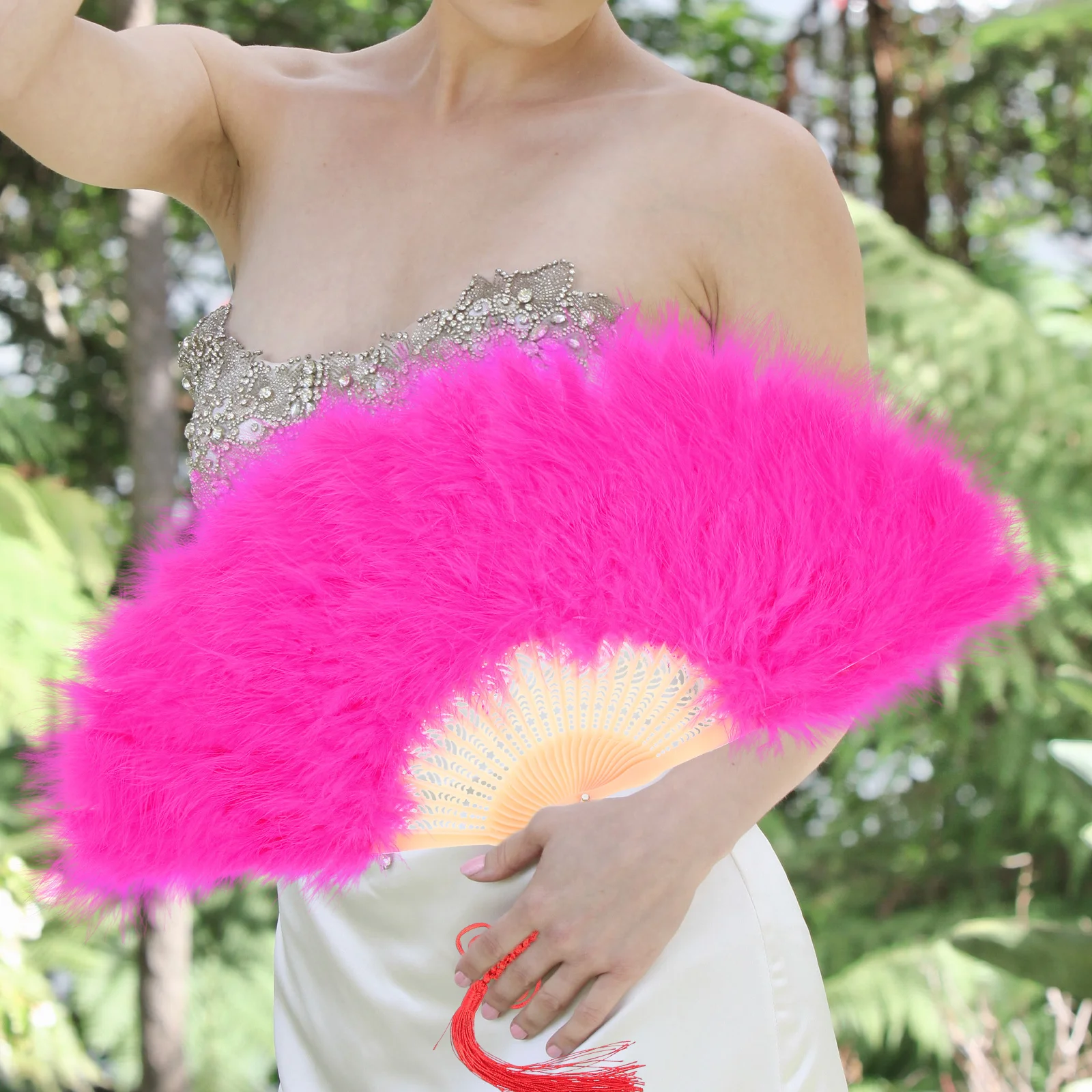

H Fan Red Bridal Wedding Party Gifts Fans for Outdoor Dance Photography Plume Design Decorative Artisan Craft