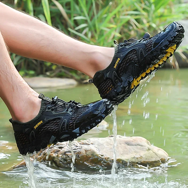 Chaussures d'eau coordonnantes pour hommes, baskets en maille respirante, séchage rapide, pieds nus, pêche, trekking, sports en amont