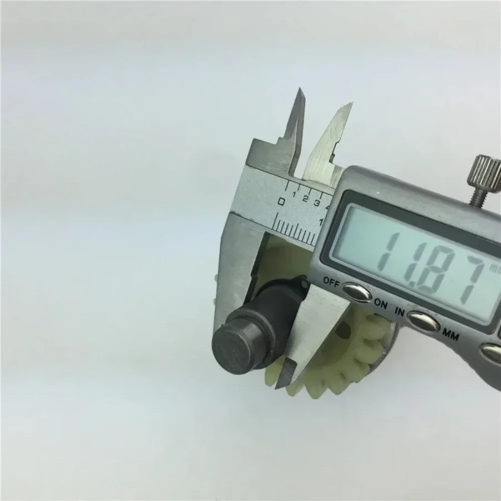 FOR Motorcycle Lifan Cg200 Water Cooled Engine Water Pump Assembly  Free Shipping (2 Pieces/lot)