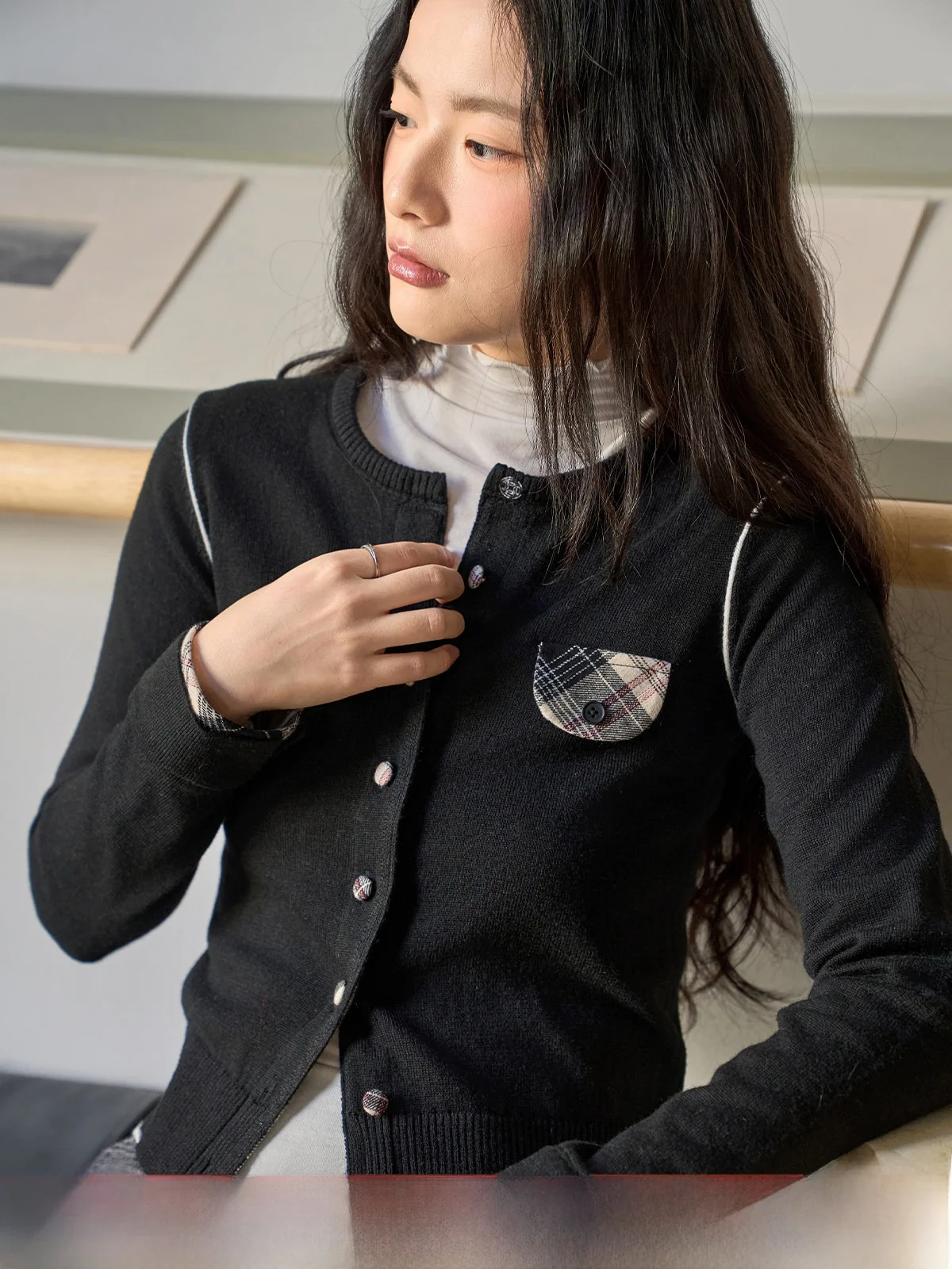 

Женский теплый вязаный кардиган Slim Fit с круглым вырезом и одной пуговицей для осени и зимы