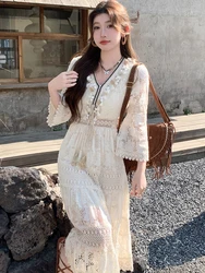 Jastie Boheemse kanten jurk met kwastjes V-hals haakbloem splitsen A-lijn strandjurken vakantie hoge taille midi-jurk met trompetmouwen