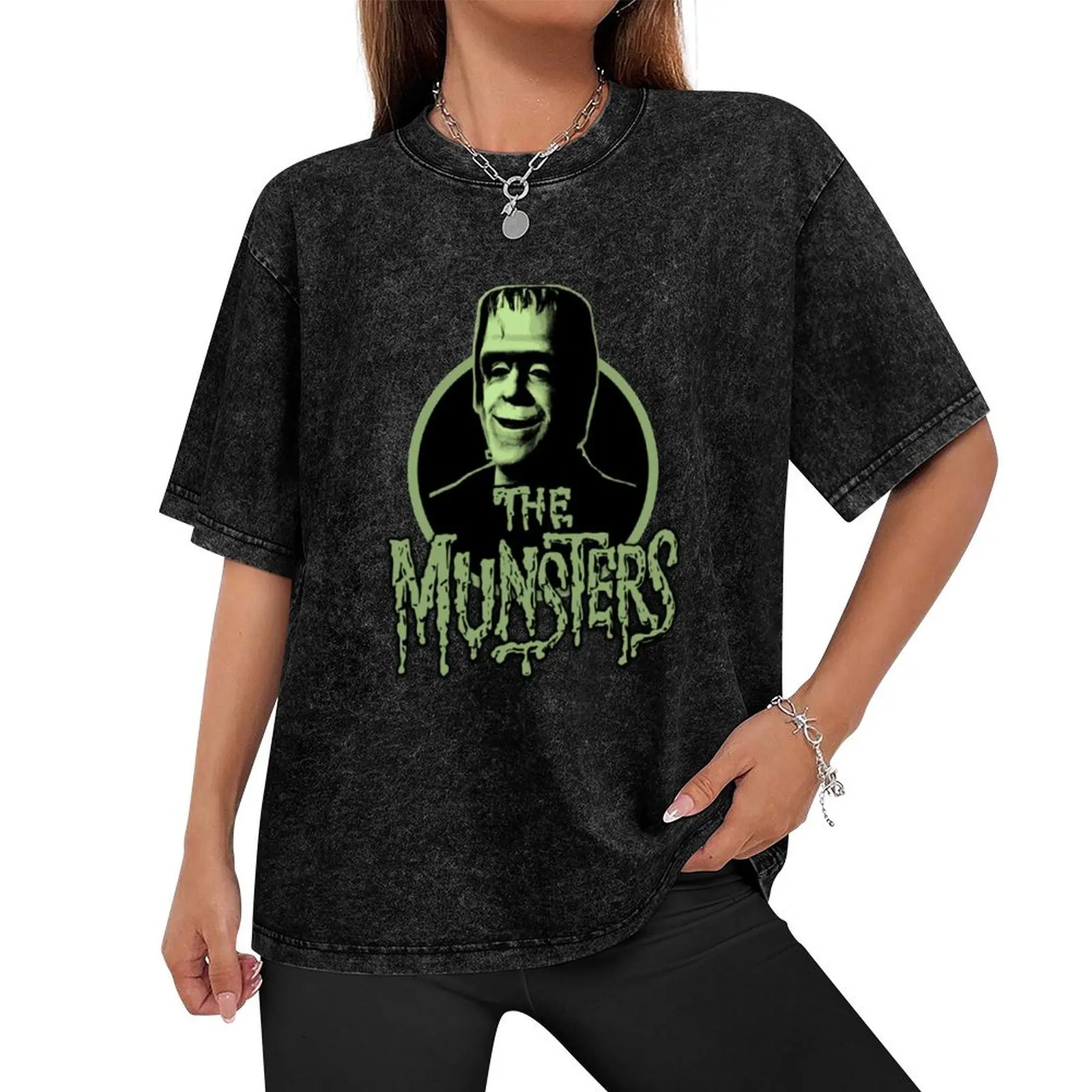 The Munsters - t shirt T-Shirt custom shirt new edition oversized graphic tee vintage designer t shirt men