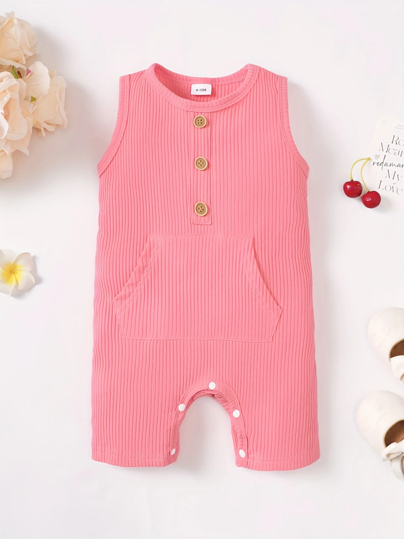 

Разноцветный комбинезон без рукавов с ребристой отделкой, удобный, из чистого хлопка.