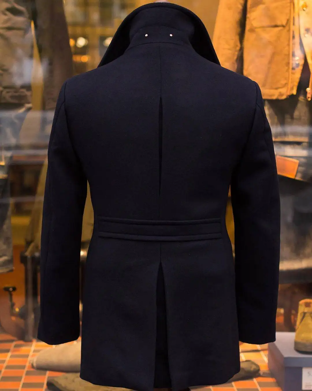 معطف صوفي أزرق كحلي للرجال قصير مزدوج الصدر مصنوع حسب الطلب سترة تويد شتوية معطف قطعة واحدة #2