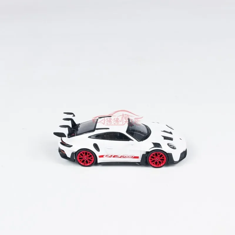 1:64 Porsche 911 992 GT3 RS diecast alloy simulation model, children\'s collection of decorative toys, holiday gifts for children