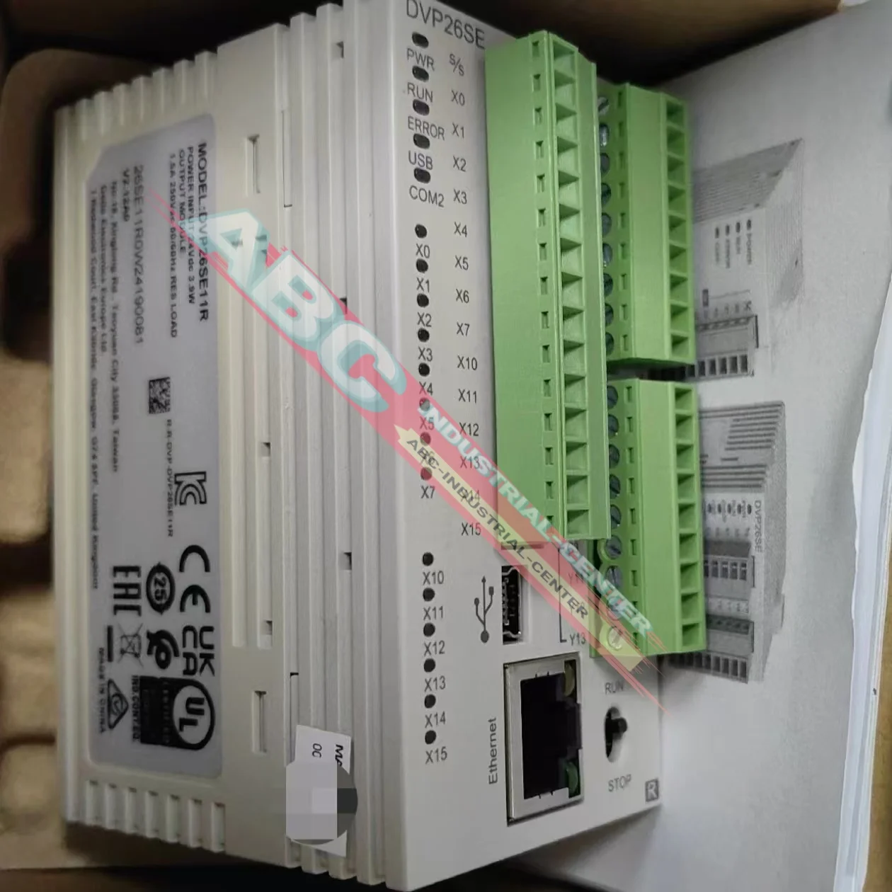 DVP26SE11R وحدة DVP26SE11T PLC جديدة تمامًا