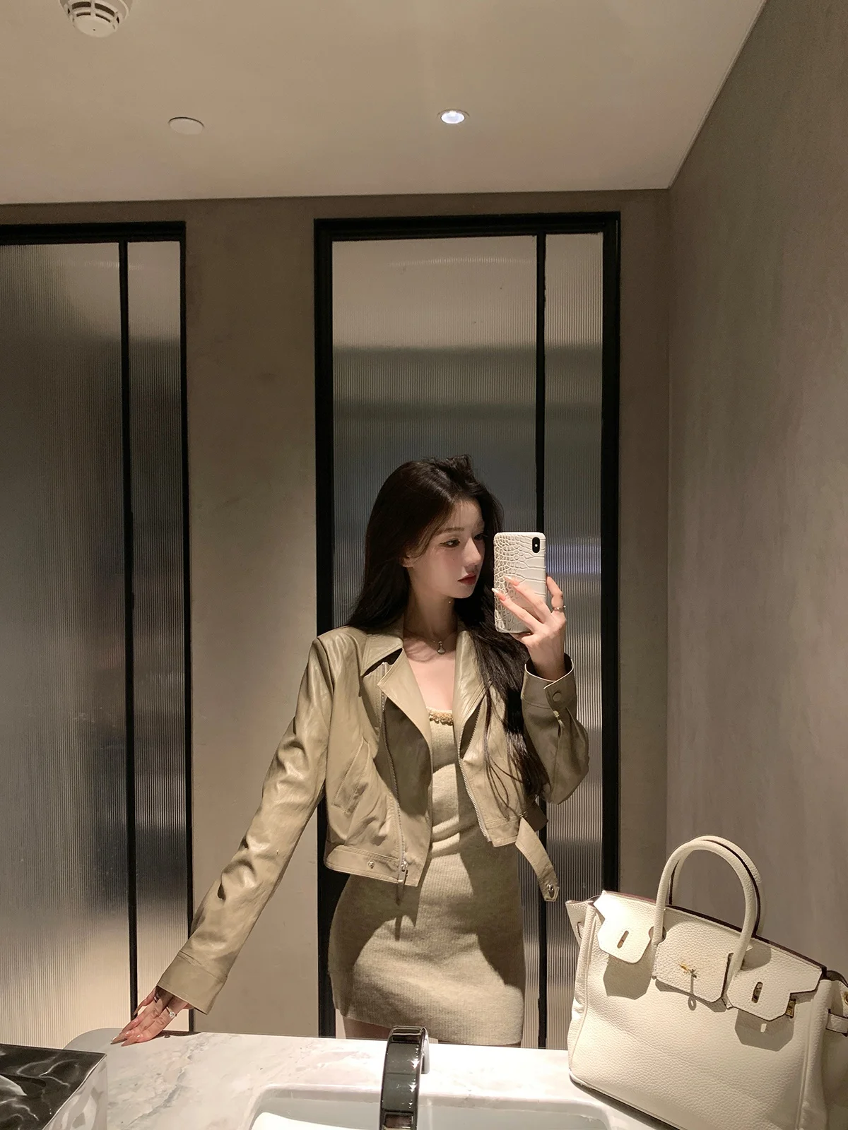 YOLI ort เสื้อแจ็คเก็ตหนังสีน้ำตาลกาแฟ แฟชั่นสำหรับผู้หญิง สไตล์ไบค์เกอร์ ให้ความอบอุ่น เหมาะสำหรับการเดินทาง เสื้อคลุมตัวนอกทรงตรง