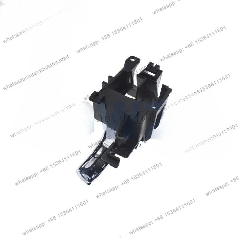 80670-4X02B door inner handle right side electroplating