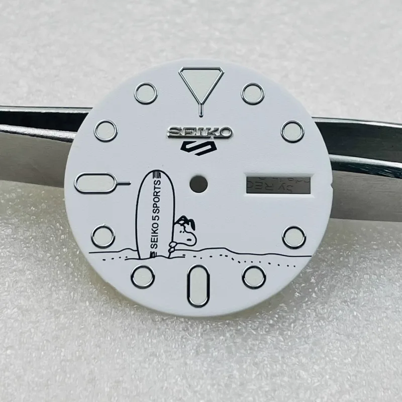 Seiko's new Snoopy co-branded dial is suitable for NH36 movement watch accessories repair tools dial size 28.5mm