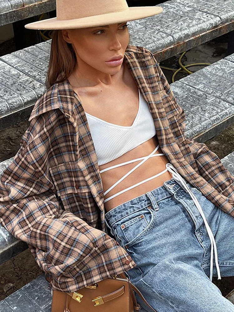 Women Shirt Plaid Single Breasted Lapel Oversize Blouse Female Fashion Long Sleeves Shirt Tops Vintage Lady Shirt Casual Outwear