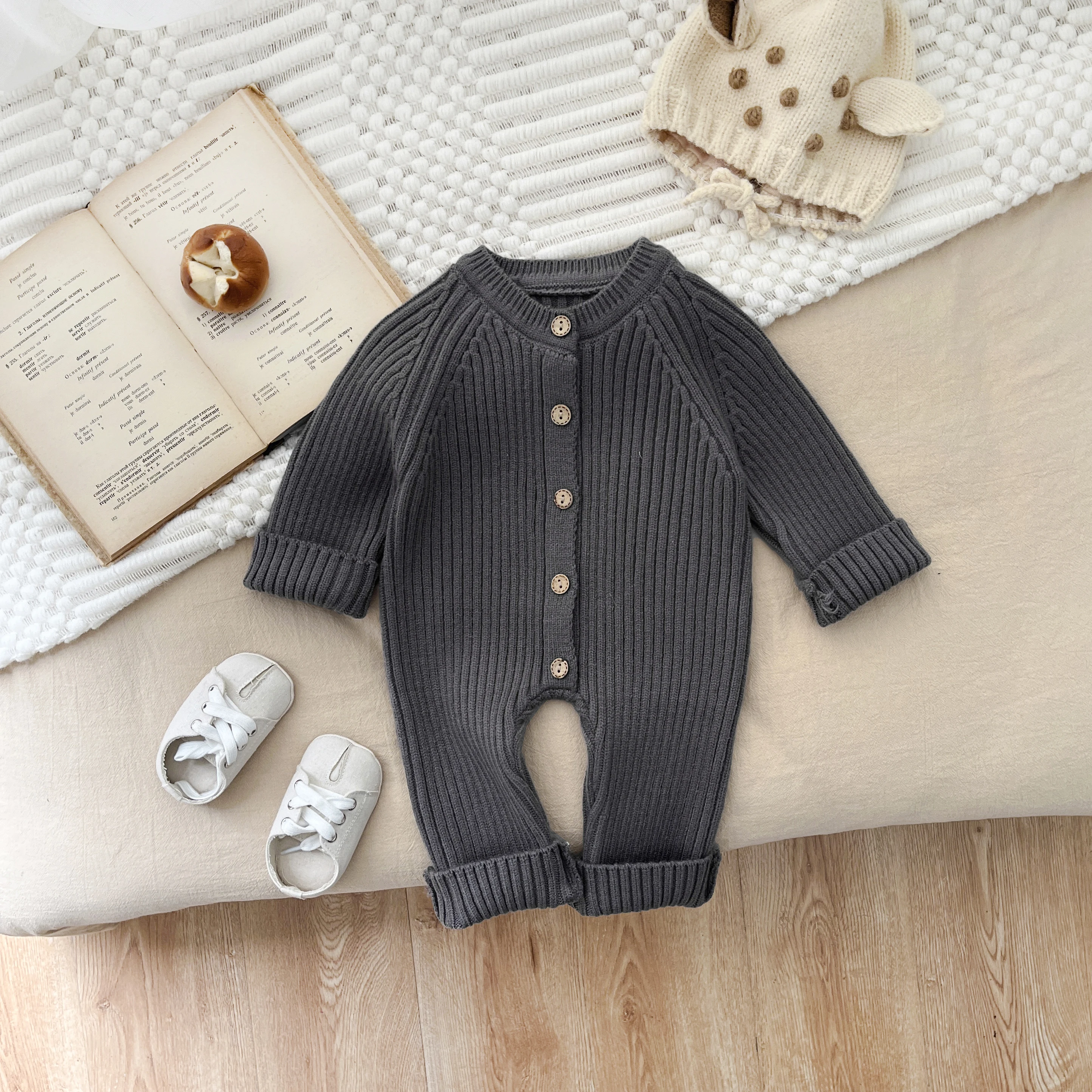 Winter Newborn Baby Boys And Girls Knitted Jumpsuit Thick Climbing Suit Children\'s Solid Color Casual Baby Soft Clothes