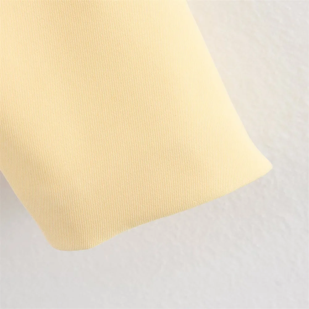 سترة نسائية خريفية جديدة عصرية وبسيطة ومتعددة الاستخدامات برقبة دائرية وقصة ضيقة