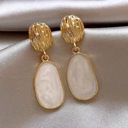 Elegant White Enamel Oil Oval Dangle Earrings for Women Vintage Uneven Metal Drop Earrings Trendy Irregular Geometry Jewelry
