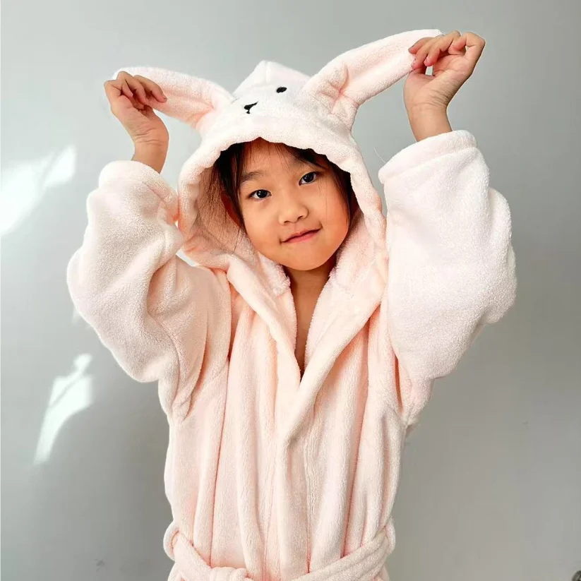 Children's cartoon hooded shower dress cape shower dress can be worn at home soft and delicate absorbent bathrobe