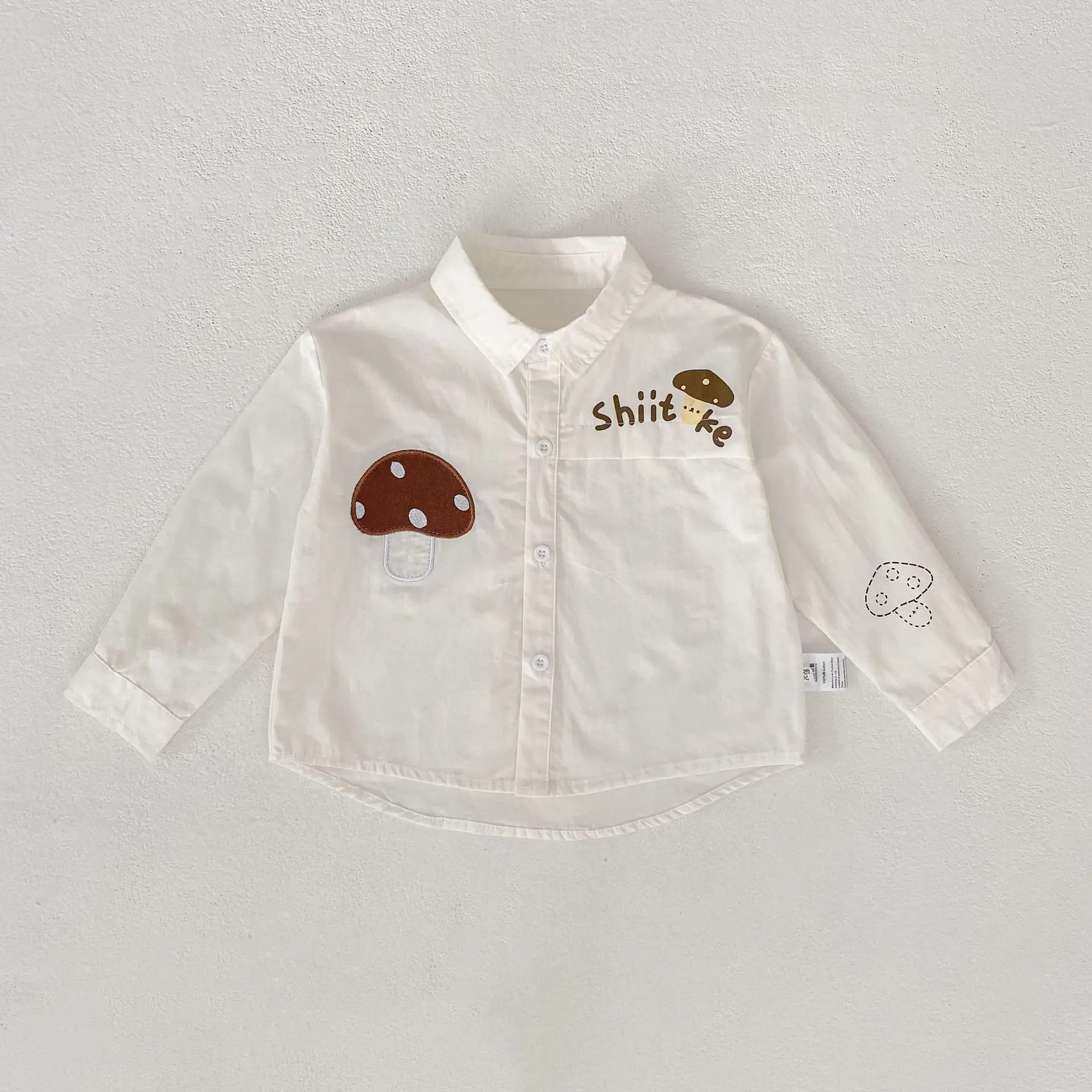 الربيع والخريف نمط جديد 3-6 سنة الذكور والإناث الطفل الفطر الغربي المطبوعة قميص مطرز