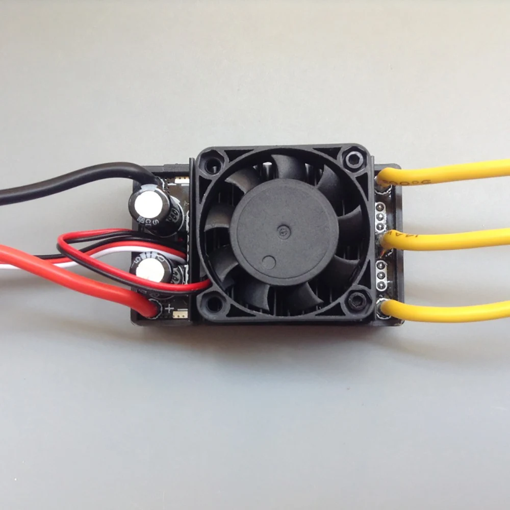 ESC sans balais 12-24V 70A avec ventilateur de refroidissement ESC bidirectionnel pour bateaux RC, voitures RC, robots sous-marins et propulseurs sous-marins