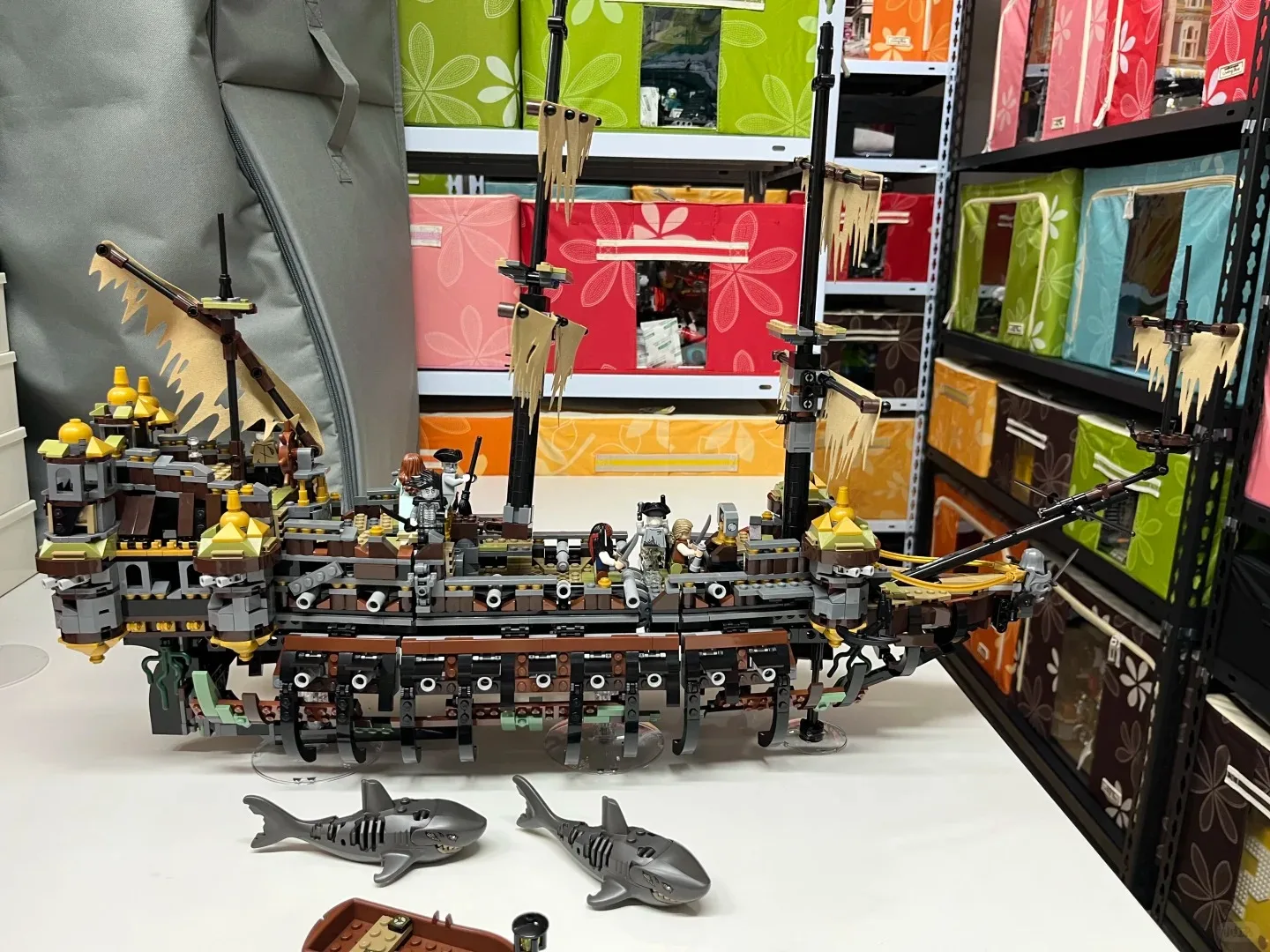 

Pirate Ship Caribbean Assembly Series Building Toys Silent Mary Large Set