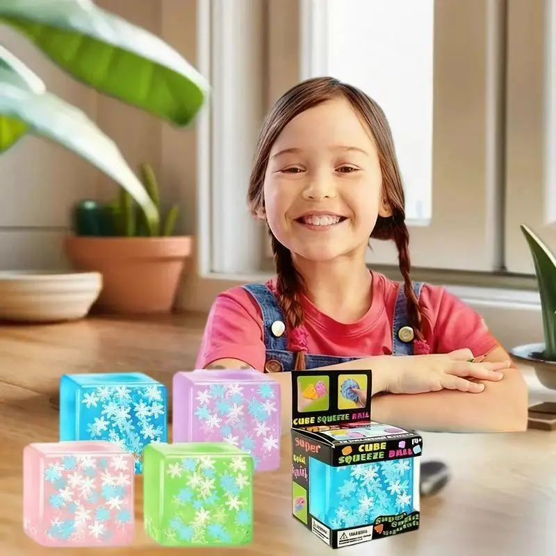 كرة تخفيف التوتر للبالغين، مكعب ثلج مضيء على شكل ندفة الثلج، لعبة إسفنجية ناعمة، لعبة تململ لتخفيف الضغط بطيئة الارتداد