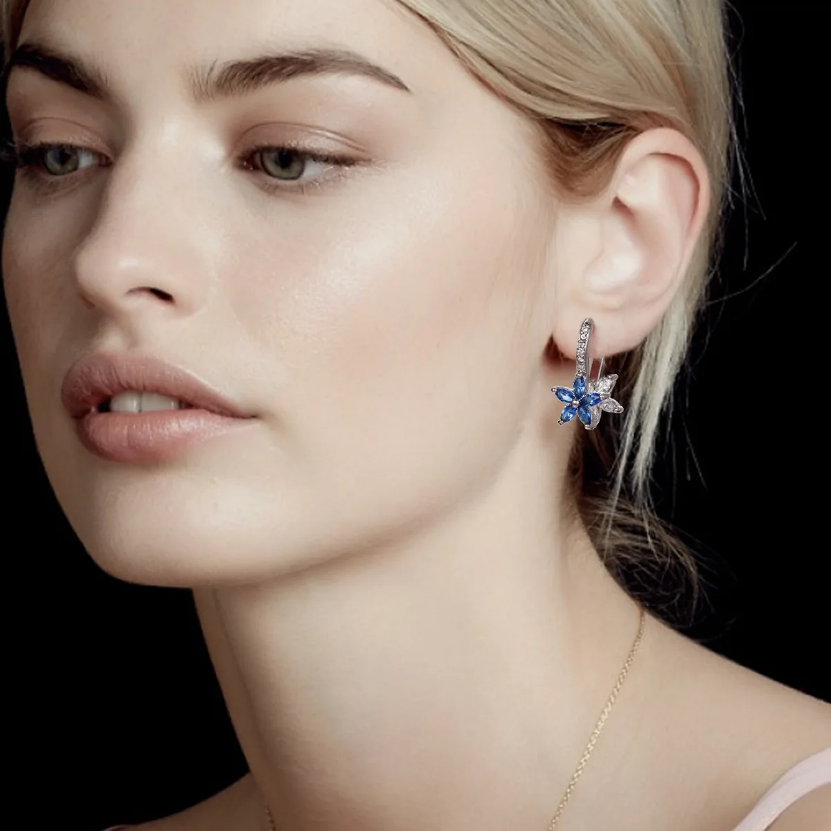 

European and American fashion silver earrings, snowflake silver ear studs, colorful silver earrings