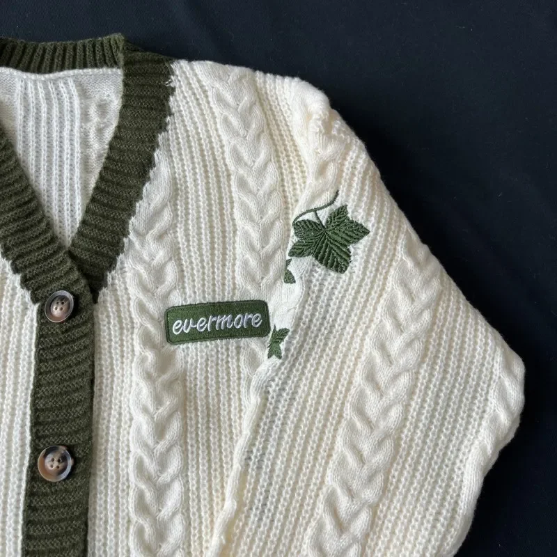 صور حقيقية الفولكلور بالأزرار مع زهرة التطريز سترة أزياء الخريف الشتاء سترة مشغولة من الصوف المرأة كريم الأزهار البلوزات #4