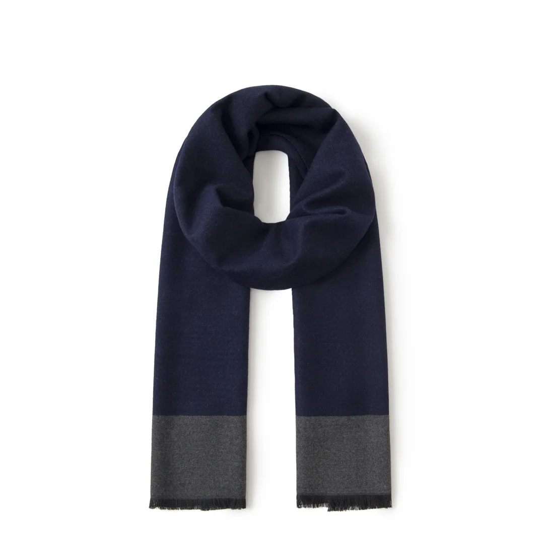 nuova-sciarpa-casual-da-uomo-alla-moda-2026-blu-scuro-con-doppio-colore-e-semplice-design-a-blocchi-grande-e-calda-in-fibra-di-poliestere