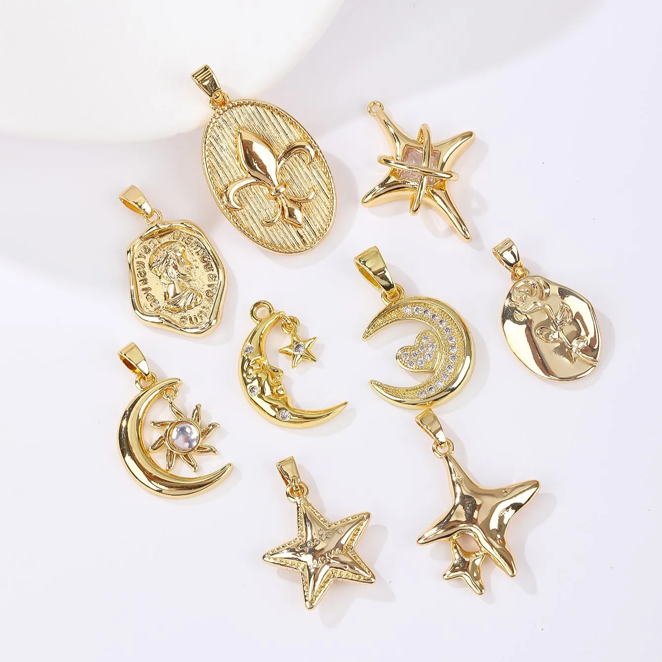10pcs Retro Star Moon Bronze Plated 18K Gold Pendant DIY Bracelet Necklace Accessories Wholesale